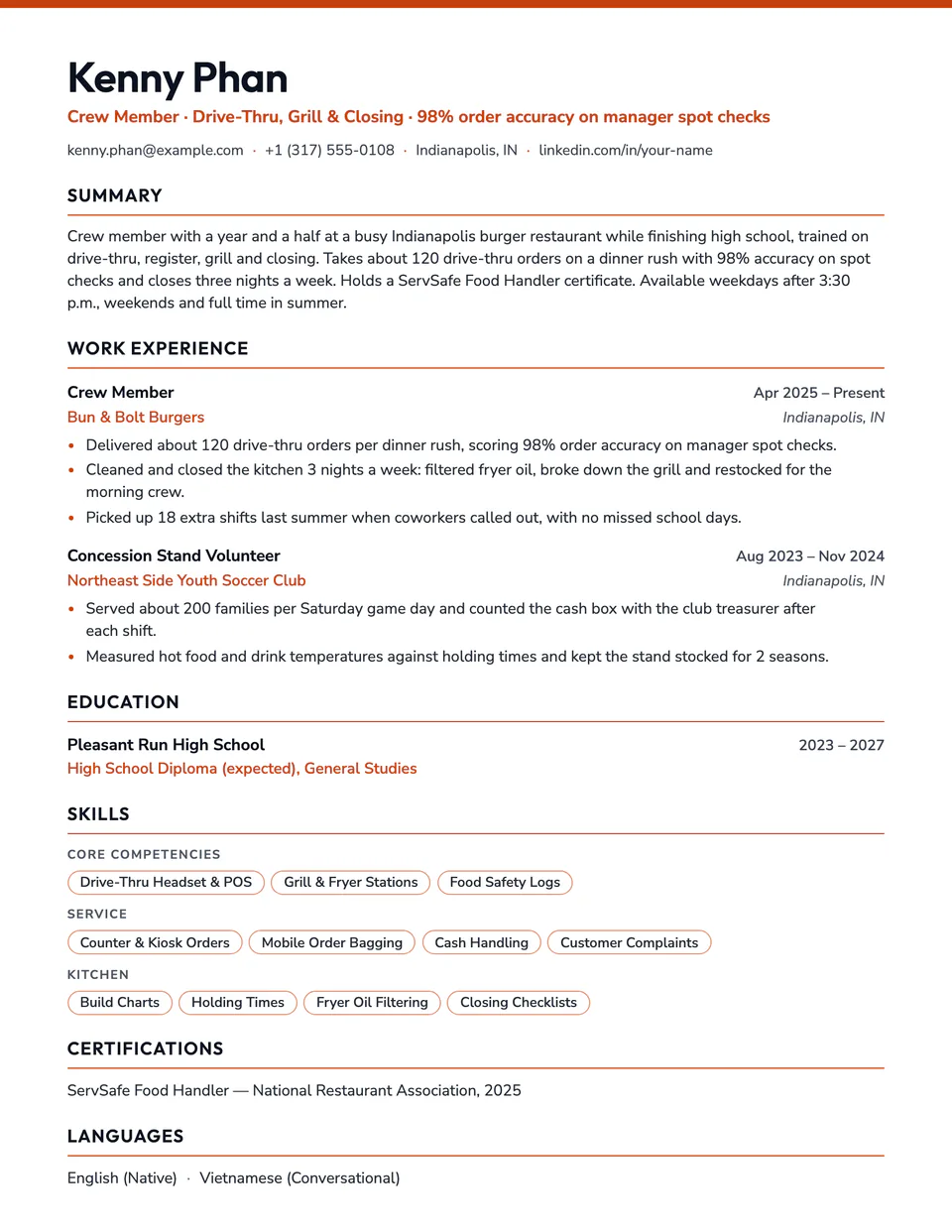 Fast Food Crew Member sample resume in the Campus template